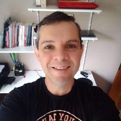 Empreendedor por natureza, apaixonado por tecnologia de ponta, inovação e por equipes de alta performance.