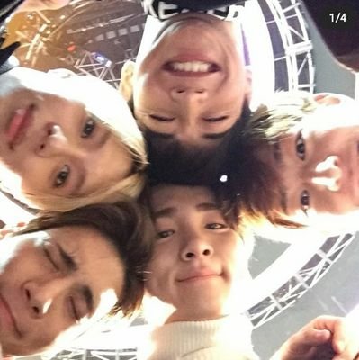 Shinee♡VIXX♡EXO♡GOT7♡ATEEZ♡TRCNG♡ASTRO♡CRAVITY♡REDVELVET♡ITZY♡EVERGLOW♡SF9 ♡AB6IX♡
♤♡♤vlll♡♤♡