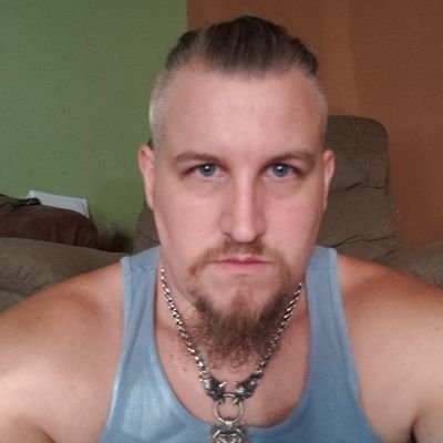 Gaming enthusiast, social and competitive gamer. Never the best, never the worst. Sometimes luckier is better. Small streamer,