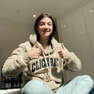 charlicaramel's profile picture. fp love charli so much @charlidamelio
plz follow me 
I have fp in tiktok@charlicaramel12❤❤