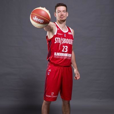 🏀 Basketteur Professionnel @Sigstrasbourg🏀 Alumni @EDHEC_BBA 👨‍🎓