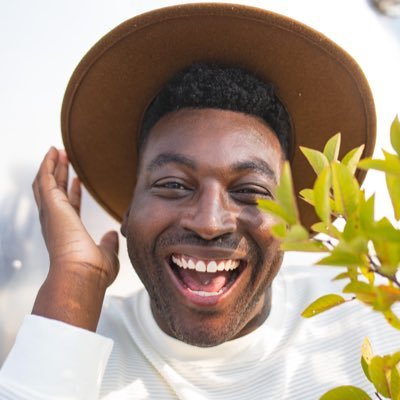 💁🏾♂️I help experts rank on YouTube and funnel problem-aware people to their offers || Tweets about marketing, business, life, and mental health.