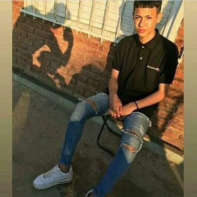 ig:lukitasrodas_ok .
🇦🇷 🇧🇷 🇵🇾
⚫ en un mundo medio raro 🆗