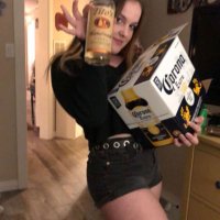 Isabella (@izzyjade28) 's Twitter Profile