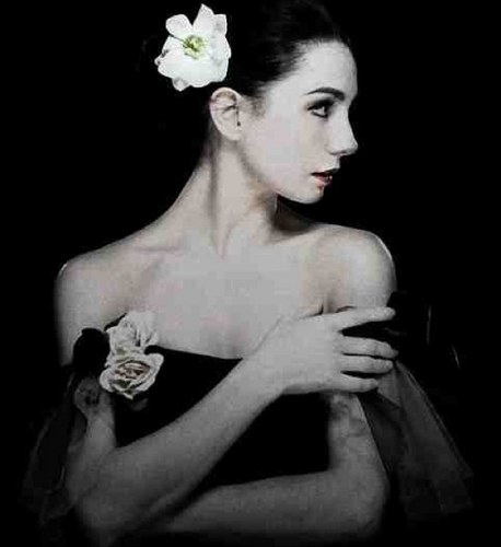 FakeTamaraRojo's profile picture. Principal dancer with The Royal Ballet. Tweets and opinions purely somone else and not me. Or is it? Part of the #BalletComicCon clan!