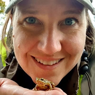 Zimbotash's profile picture. MSc in phylogenetics, now Ecologist. Zimbabwean who loves foraging •travel•conservation• scuba diving•art•music• photography•theatre and more. Views are my own.