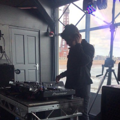 🎧 24 year old House DJ. Resident DJ for PierJam & Electric Radio Six 15 🎧