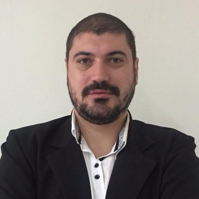 Conhecido também por Gaúcho... pai do Fernando!
