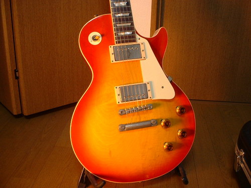 DaizoTok's profile picture. 好きなもの：古いスポーツカー、日本製の古いエレキギター、細いクロモリフレームの自転車