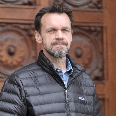 wutwuzradio's profile picture. Reporter, record collector, radio enthusiast, runner