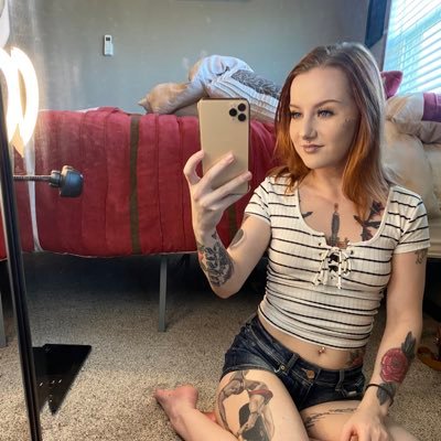 Its the inked girl next door✨Turn on notifications 😈 ❤️
