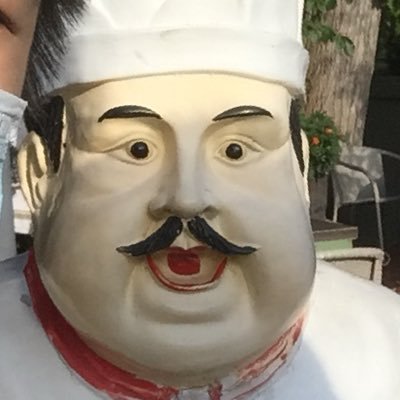 Chef_Luigii's profile picture. two pizzas in a trench coat