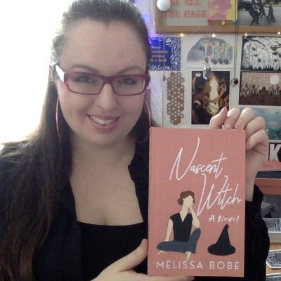 New York writer living in a house of cats 🇵🇷 🇨🇴 🇮🇹 ♍️ Author of NASCENT WITCH + more from The Hive Press 📚 Mod @nycwayward 🧭 Librarian 🤓