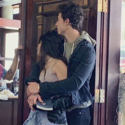 Estou aqui para proteger e amar meu Shawmlia❤️❤️Taymila🧡Caminah💙( FAN ACCOUNT)