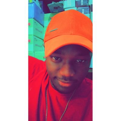 》C.E.O P.A.C.L 👤.
》Catholic ✝
》I'd Business for a living 💼
》I'm in love 🥰
》Highlife lover 🎵
》I love Odinala(Tradition)
》 Imolite 🇳🇬
》#MUFC 🔴