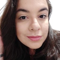 Bea de Oliveira (@bebeabia_) 's Twitter Profile