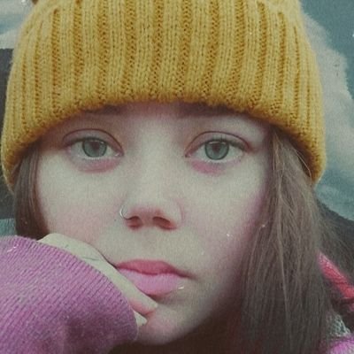 Creativity,Tattoos... a Harry Potter Nerd.....22
IG- jessiie_ann