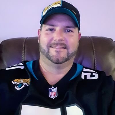 Jags and Gators Fan.
Aircraft Technician in Jacksonville Florida