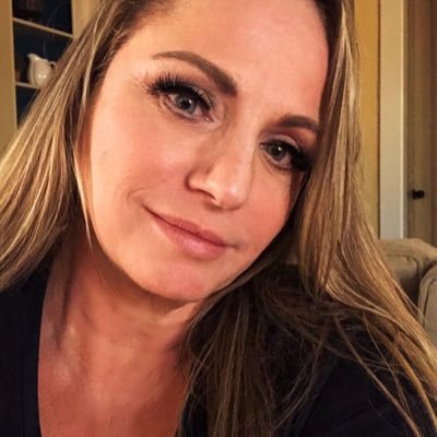 GalvestonRose2's profile picture. Blue in a Red State. #BidenHarris2020 #Resist 👊 🚫DM