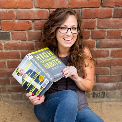 👩💻 Director of Remote Work | Community Builder | Traveler