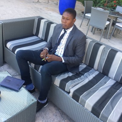 BelonyJherry's profile picture. L’éducation