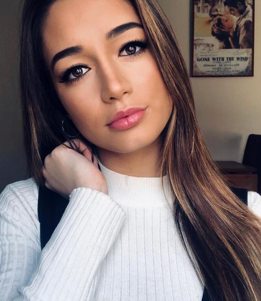 Hi! Are you looking for fun? Me too!Let’s get to know each other on an intimate level.Follow me, I´ll send you my sexiest photo! 👗🍓🍑
