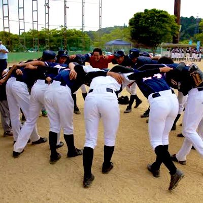 活動日は木、土 新入部員、マネージャー募集してます。 選手17人 マネージャー3人で活動中！