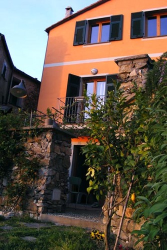 AltraVistaTwitt's profile picture. AltraVista is an Guest Holiday House consists of four Double rooms with own private bath. Perfect for couples, families, small groups. Breakfast is included. a