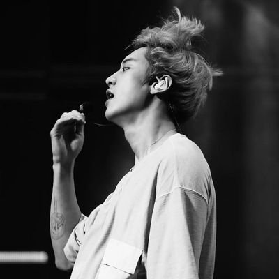 sendaxl's profile picture. #UNREAL 🔞  1 9 9 2｡ ╱ Handsome and has talent in singing and martial arts that he does.