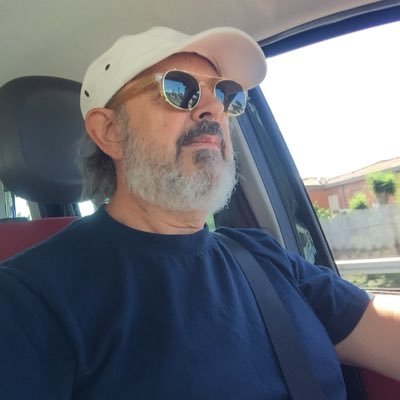 eddylupe's profile picture. 