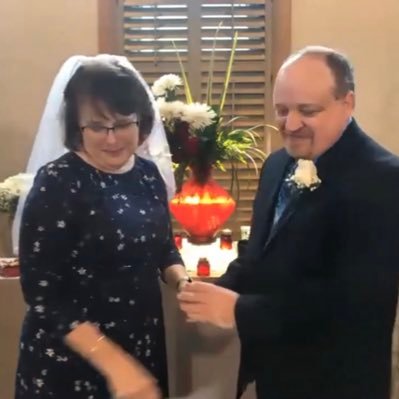 Married in 2020 in nearly empty church in Ohio while 50 guests from 8 states joined us online via   Zoom 🎥 💻. Then moved back to KY from OH. Dad of Kevin, 22.