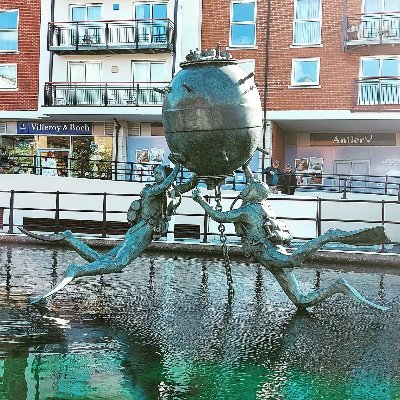 The monument commemorating the heritage of HMS Vernon, the alma mater of the Royal Navy's Mine Warfare & Diving community, and its heirs and successors.