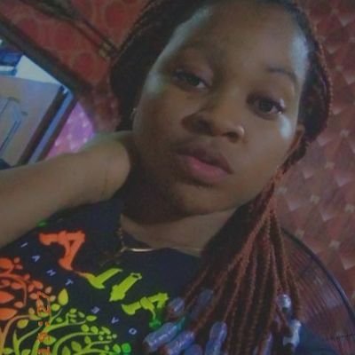 CEO of FaVS collection 💛💛
we make sure to meet up to your expectations 💯💯...