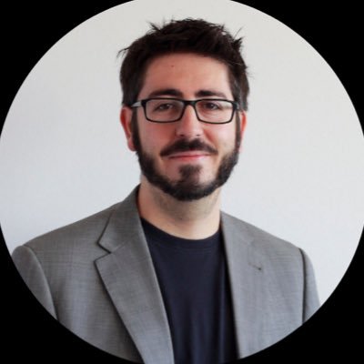 Profesor de Wordpress, IT Manager en @ignuscommunity, escritor novel, fotógrafo amateur y mairenero adoptivo... y mucho #Betis