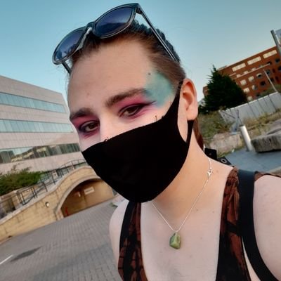 knows a bit more than basic biology□ aspiring himbo□
♌♍♒
(he/they) □ acab 🔞 sometimes I say the word 'cum' 🔞
anti-anti-anti-fascism