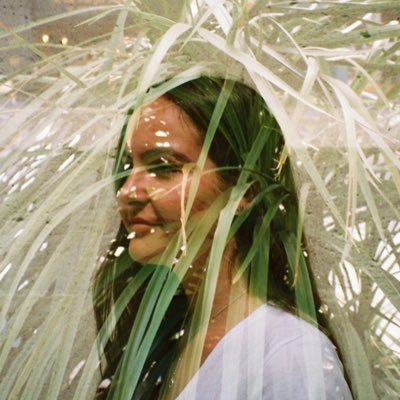 juliedmnca's profile picture.