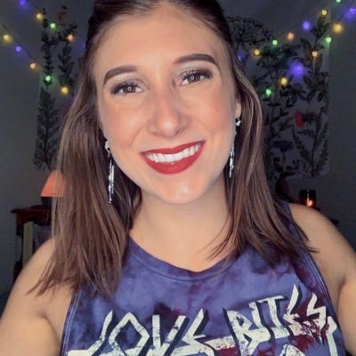 __sophchristine's profile picture. Ohio University 🎓💚 2020, BFA Acting // GR, MI