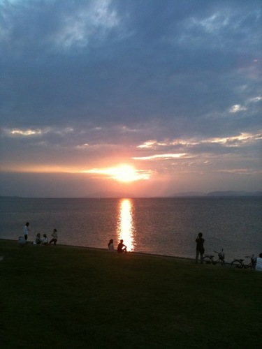愛してやまない→旦那様、娘、歌うこと、合唱、宍道湖の夕日、浜田真理子、お酒（ビール＆赤ワイン）、お酒に合うごはん、チーズ、スイーツ、スヌーピー、無印良品などなど