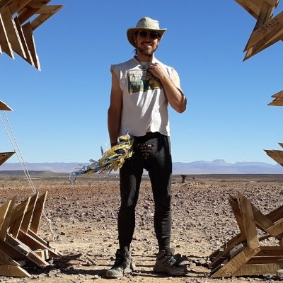 Experienced EFT (Emotional Freedom Techniques) Practitioner and Trainer, Musician, Late Bloomer