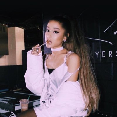 head in the clouds, got no weight on my shoulders | she/her | 19 | istp
