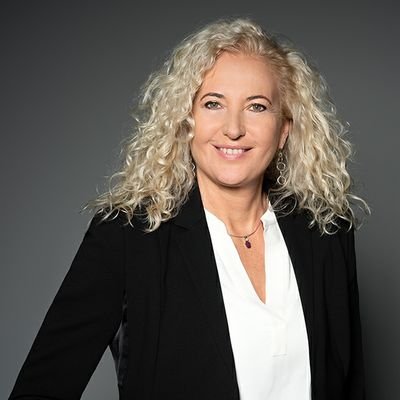 Co-founder of VNC, enthusiastic communicator of VNClagoon (https://t.co/QWb0oHfPst), living in Switzerland, passionate about Open Source, good food, life and sports.