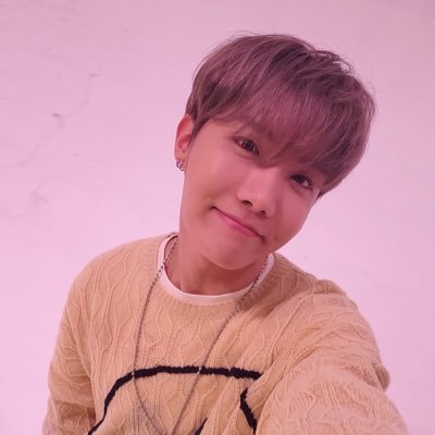 BEAUTYH0B1's profile picture. 