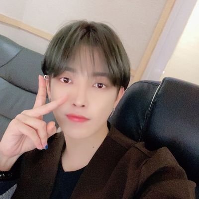hongkim_ateez's profile picture. 8 𝓶𝓪𝓴𝓮𝓼 1 𝓽𝓮𝓪𝓶
𝙖𝙩𝙚𝙚𝙯 || 𝘱𝘳𝘦𝘤𝘪𝘰𝘶𝘴 𝘭𝘦𝘢𝘥𝘦𝘳 @ATEEZofficial
’𝘴 𝘒𝘪𝘮 𝘏𝘰𝘯𝘨𝘫𝘰𝘰𝘯𝘨