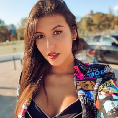 sagitariana ♐️ • feminista 🌻 •