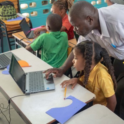 In partnership with A Better World Canada.  Our mission is to support the implementation of instructional technologies in schools in Dominica.