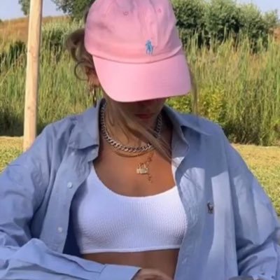 🌸Bienvenue a toi :) 🍭Viens me suivre sur Instagram @/ threeead.2.flow