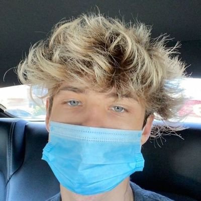 AdelyyHossler's profile picture. 🥰🧚🏻♀️💛🌸✨🌈