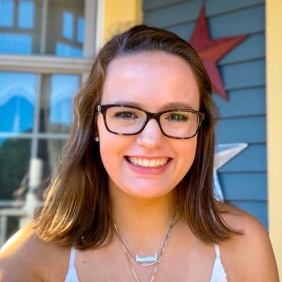 GiannaMarshall's profile picture. @uiowa, @LoyolaChicago & @HankCenterLUC alum. AMDG. teacher tweets, @GiannaLMarshall