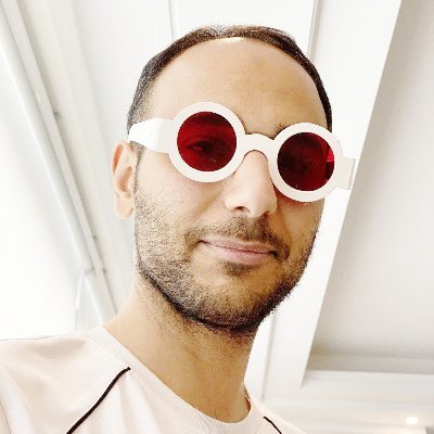 dark_sun_'s profile picture. یک آرمانگرای منطقی!