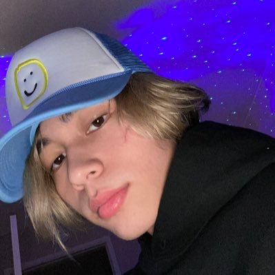 elis_moyyy's profile picture. *•.¸♡ moy army to the top ♡¸.•* 🌷🐺@elis_moyyy on ig and my back up accounts : @kaboodleelis